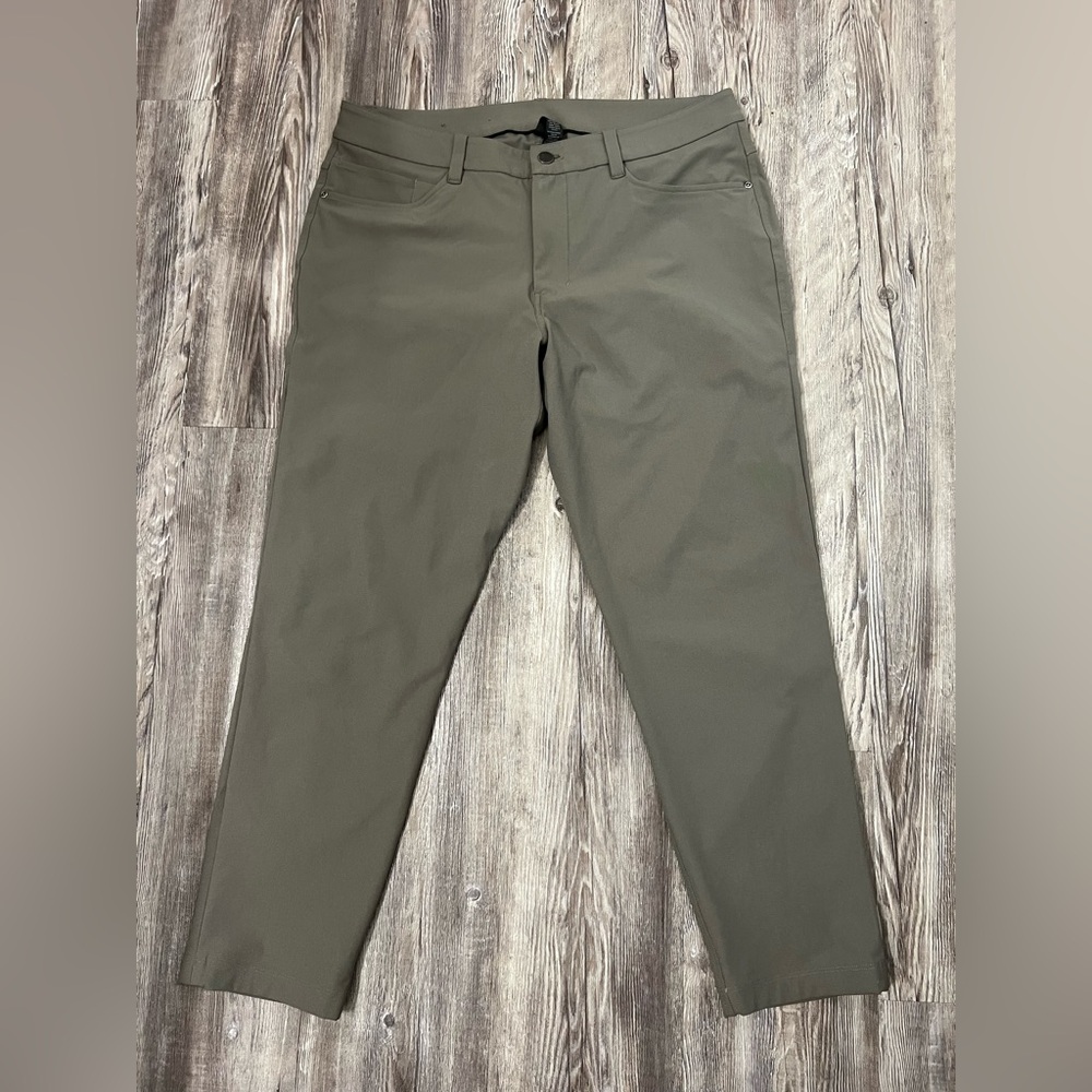 ABC Slim-Fit 5 Pocket Pant 28L Warpstreme Shorter